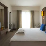 Liv By Bellazure Hotel