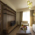 Liv By Bellazure Hotel 4*