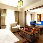 Hotel Liv By Bellazure
