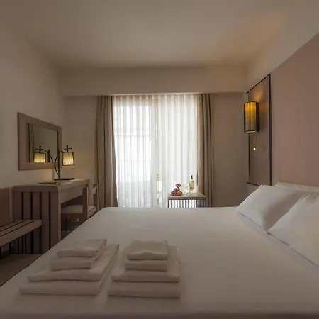 Otel Liv By Bellazure 4*