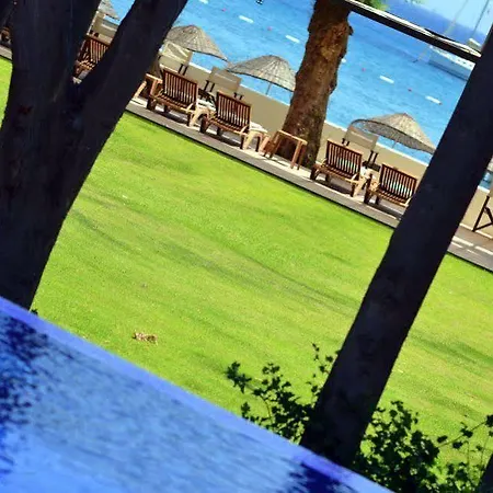 Otel Liv By Bellazure 4*