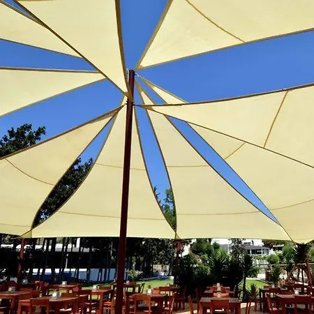 Liv By Bellazure Otel 4*