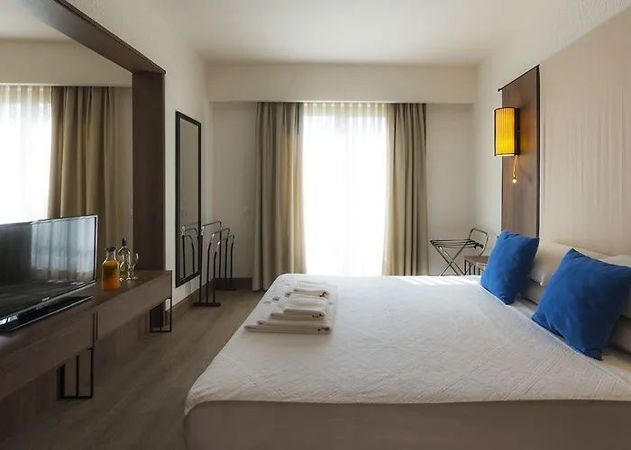 Liv By Bellazure Hotel