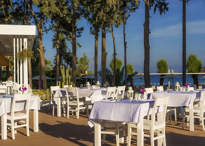 Hotel Liv By Bellazure