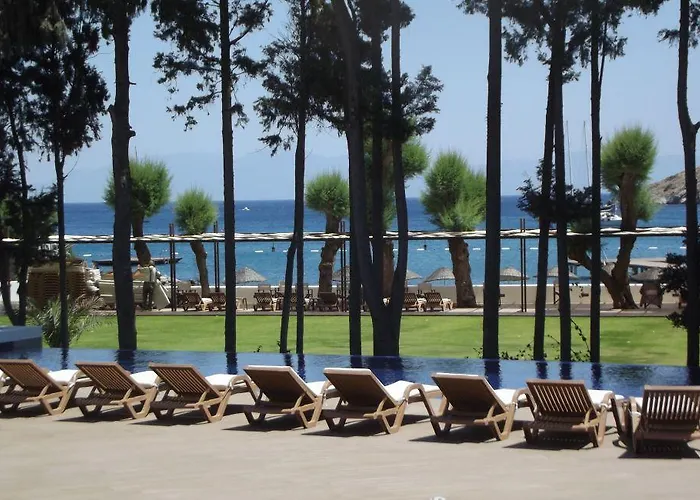 Liv By Bellazure Otel