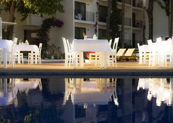 Otel Liv By Bellazure 4*