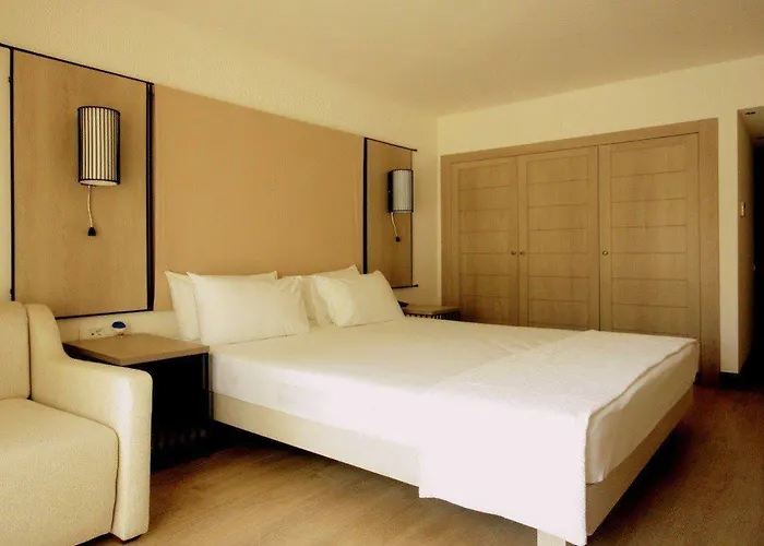 Otel Liv By Bellazure 4*